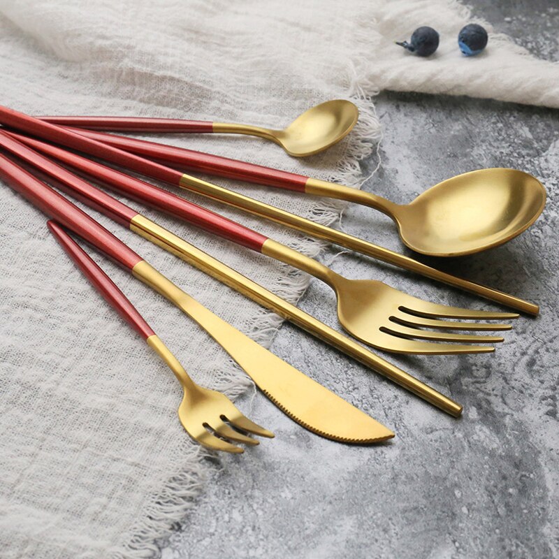 Zoseil Luxury Matte Silverware Set