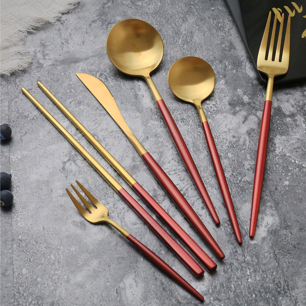 Zoseil Luxury Matte Silverware Set