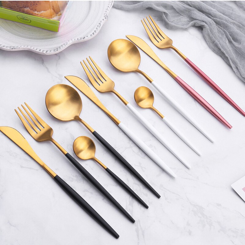 Zoseil Luxury Matte Silverware Set